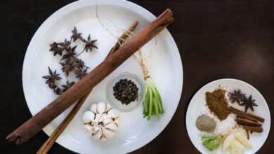 Cinnamon and black pepper tea recipe to lower blood sugar