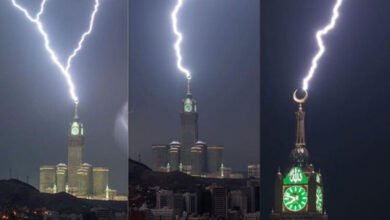 Why does lightning strike only the Hilal of the Mecca Clock Tower?